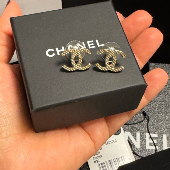 Chanel Gold Quilted Studs - Picture 5 of 15